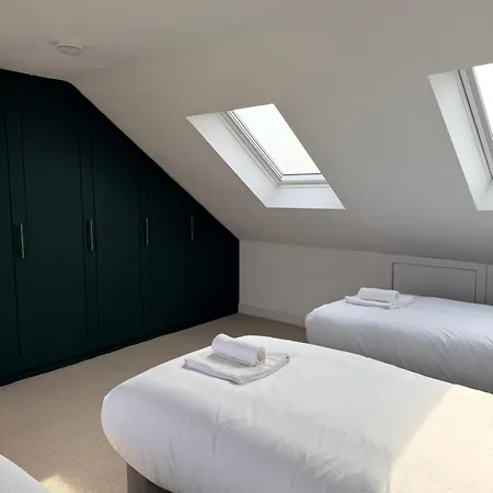 The Alcove Retreat * Bristol